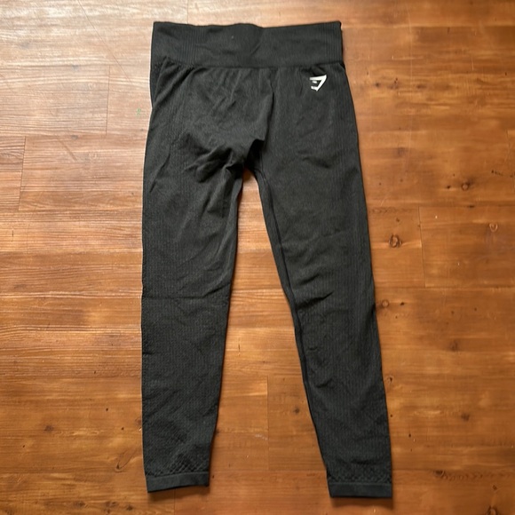 GymShark Black Leggings - Picture 1 of 2